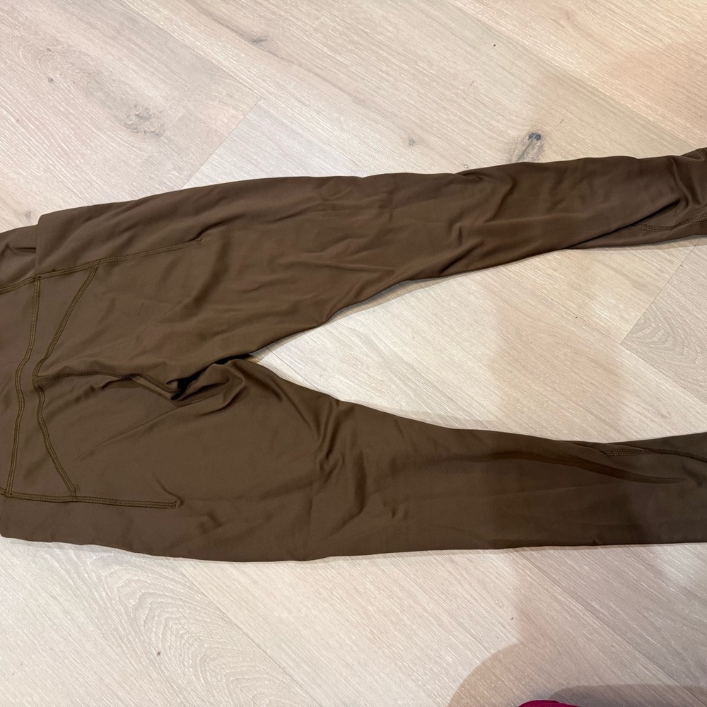 Women’s brown leggings